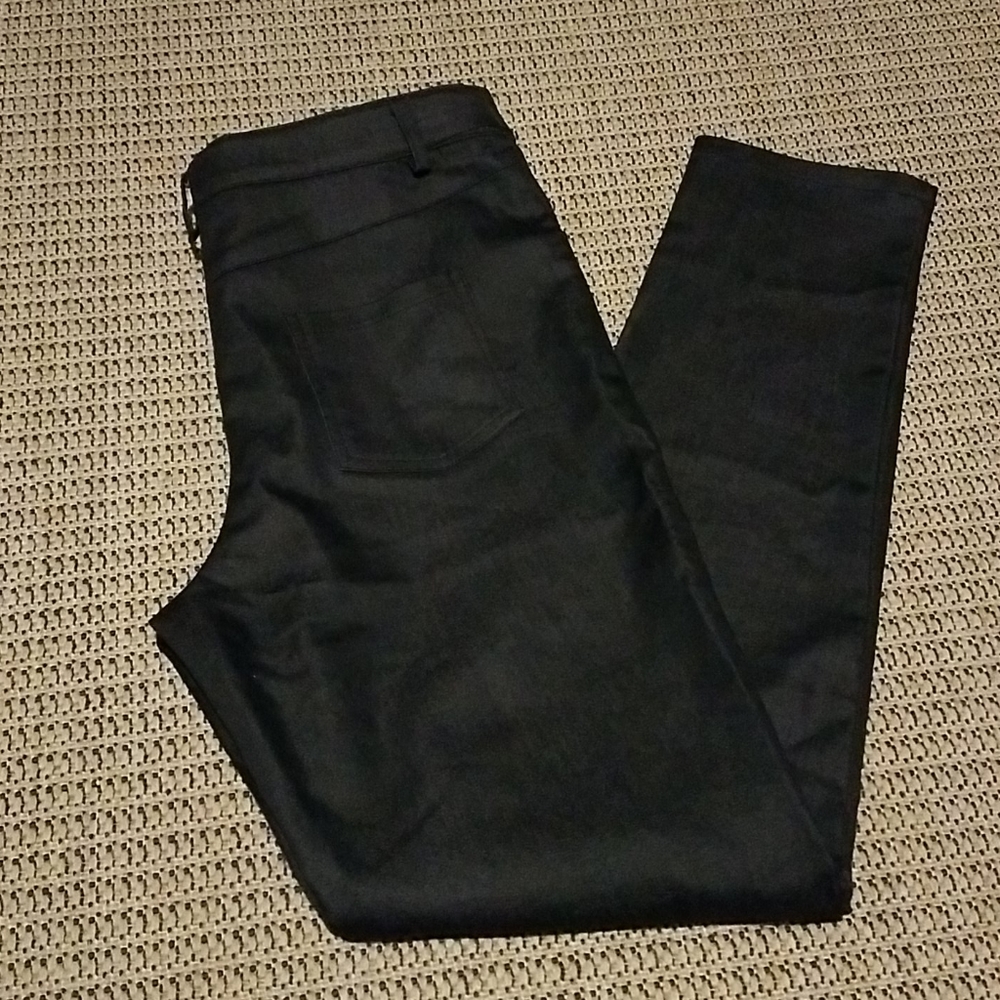 NWOT "Studio 342" Lightweight Jeans
